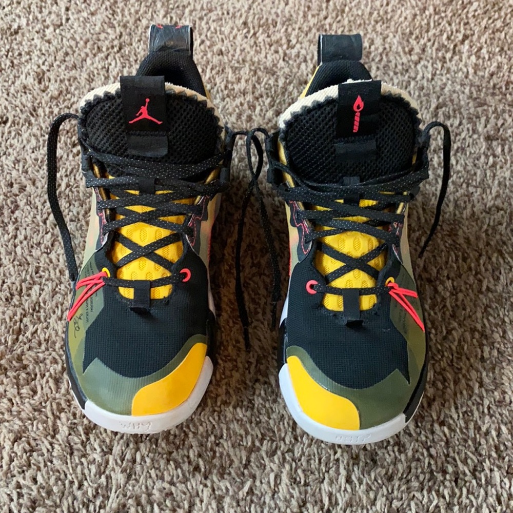 Nike Why Not Birthday Scorpio Size 6Y